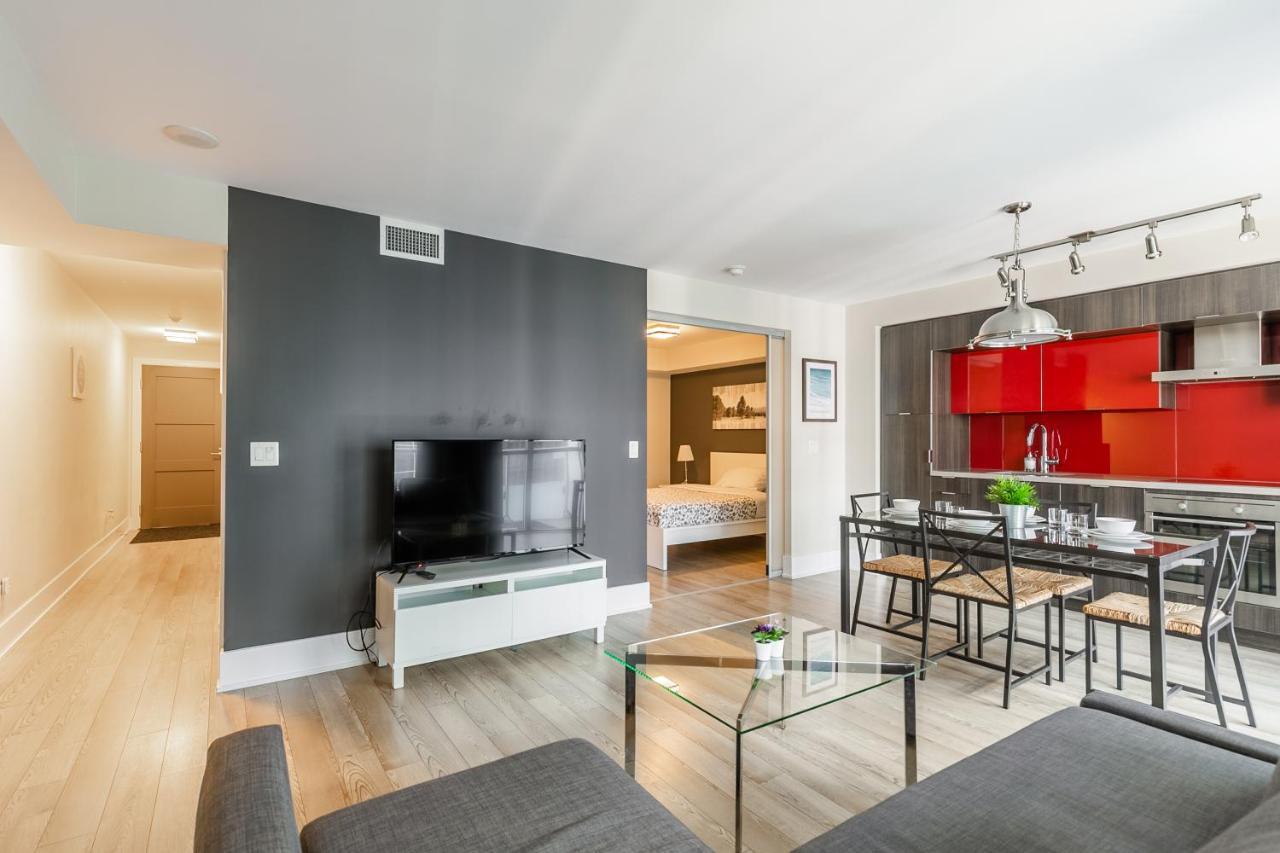 Apartmán Across From The Cn Tower, Metro Toronto Convention Centre And Rogers Centre In Downtown Toronto Core Exteriér fotografie